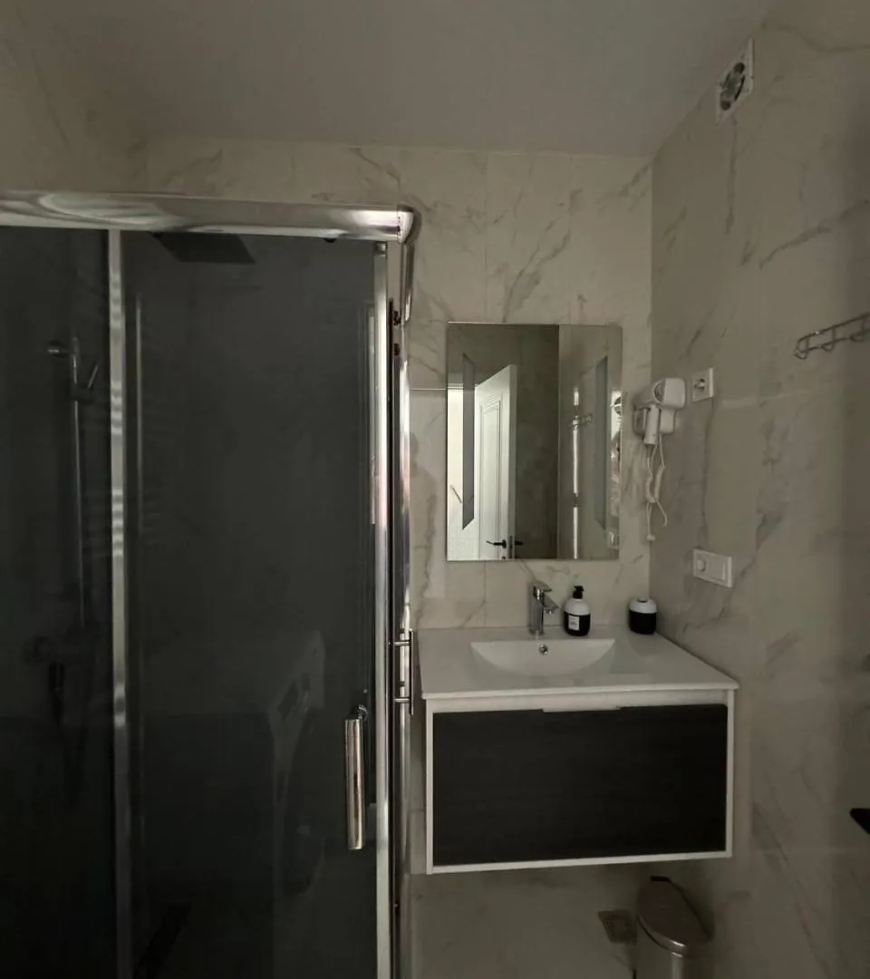 Apartaments Inbatumi 0*, Batumi